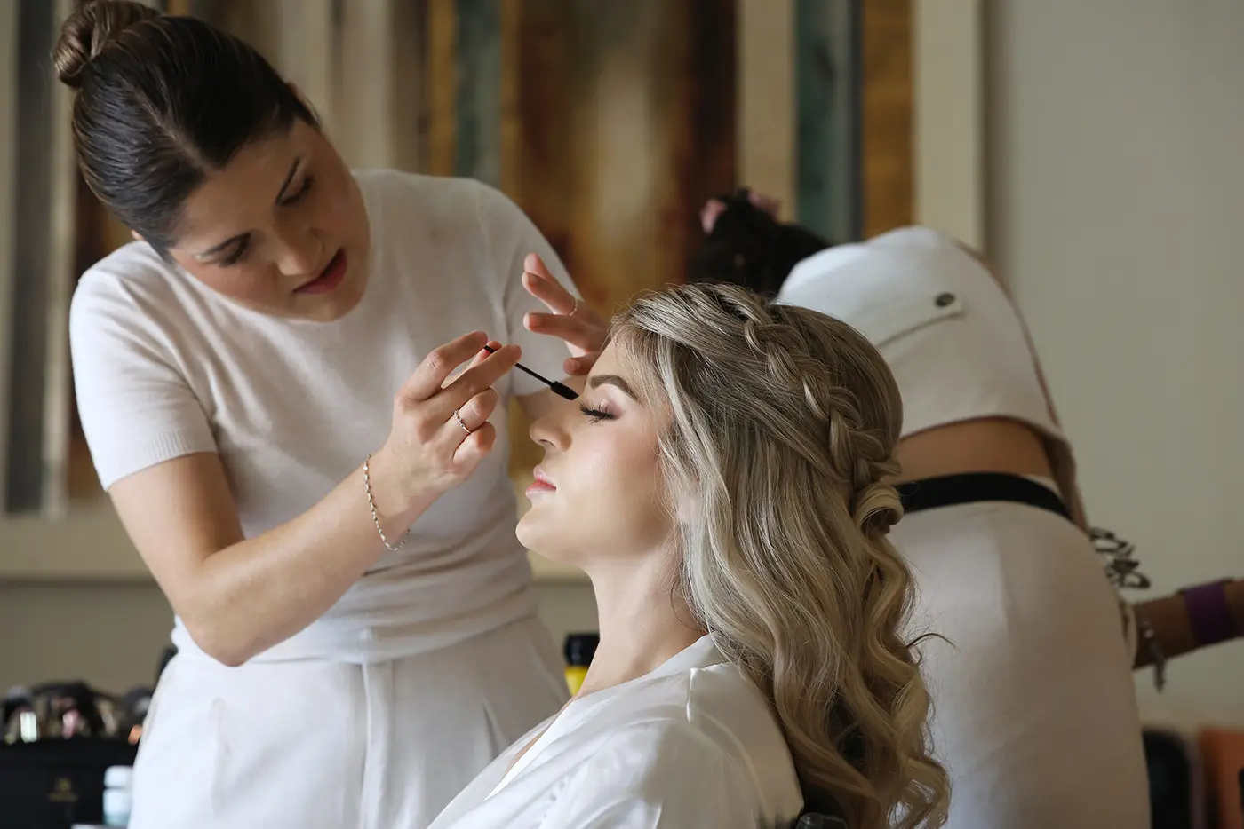 Bride with soft waves and refined wedding makeup
