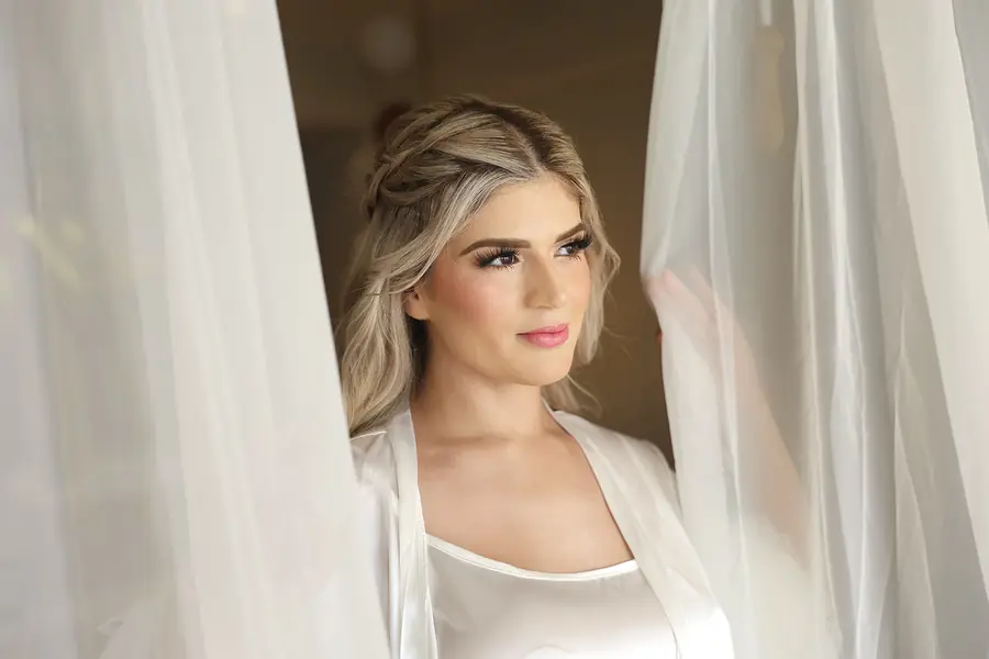 Complete bridal makeup portrait by Sara Tamargo Makeup & Hair